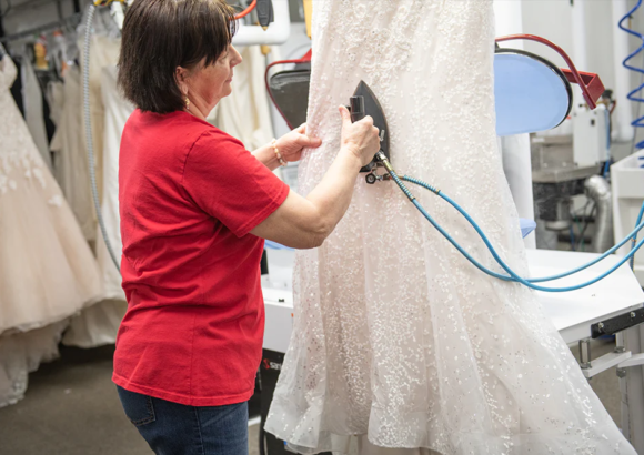 WEDDING DRESSES CLEANSING